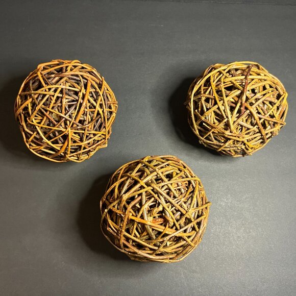 Set of 3 Woven Wicker Grapevine Root Rustic Home Decor 4" Round Sphere Balls - Picture 4 of 4